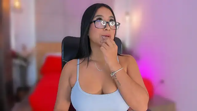 Snapshot of BellaHarllow chatting on February 23, 2026, 7:55 pm BellaHarllow online show from February 23, 2026, 7:55 pm