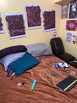 Mic Oxinner online show from April 17, 2026, 10:13 pm