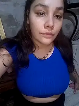 Ann4fort online show from January 22, 2025, 4:44 pm