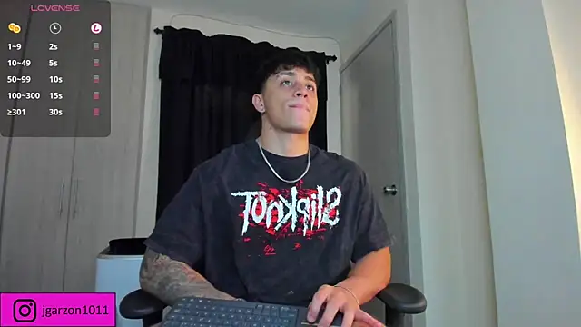 Snapshot of _joansoto chatting on December 18, 2024, 2:28 pm  joansoto online show from December 18, 2024, 2:28 pm