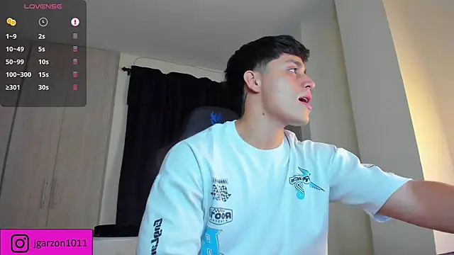 Snapshot of _joansoto chatting on March 4, 2025, 1:28 pm  joansoto online show from March 4, 2025, 1:28 pm