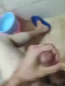 ssikerek23 online show from September 13, 2025, 8:52 pm