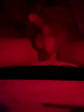 Snapshot of daaavi30d27 chatting on December 22, 2025, 6:05 pm daaavi30d27 online show from December 22, 2025, 6:05 pm