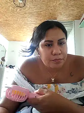 Snapshot of KasiaVenus_ chatting on February 13, 2025, 9:49 pm KasiaVenus online show from February 13, 2025, 9:49 pm