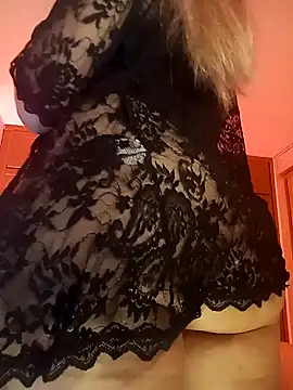 Snapshot of FREYJA- chatting on February 4, 2025, 5:42 am FREYJA- online show from February 4, 2025, 5:42 am