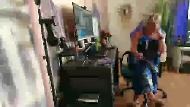 Anjela30 online show from March 13, 2026, 12:12 pm