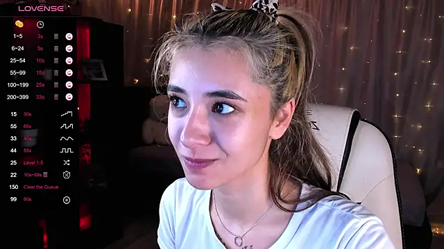 DarlaLike online show from February 13, 2025, 8:06 am