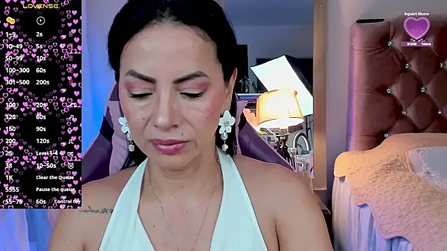 veronika naughty online show from October 11, 2025, 2:37 pm