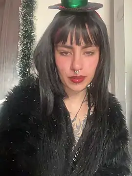 Snapshot of _Artemisa_X chatting on December 24, 2024, 5:23 pm  Artemisa X online show from December 24, 2024, 5:23 pm