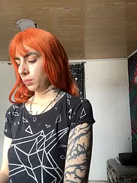 Snapshot of _Artemisa_X chatting on September 9, 2025, 6:29 pm  Artemisa X online show from September 9, 2025, 6:29 pm