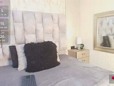 charlotte  G online show from September 16, 2025, 11:22 am