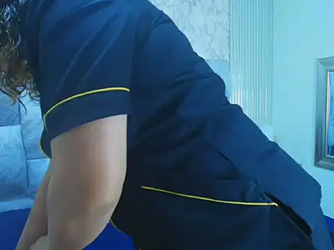 charlotte  G online show from September 18, 2025, 11:34 am