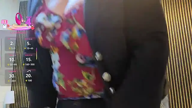 charlotte  G online show from September 21, 2025, 9:22 am