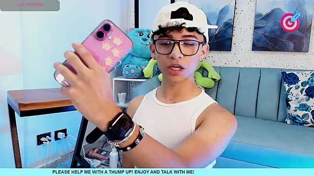 Niico Cruz online show from March 6, 2025, 1:57 pm