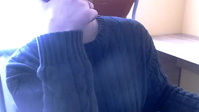 Snapshot of Alisha_XO chatting on March 4, 2026, 9:26 am Alisha XO online show from March 4, 2026, 9:26 am