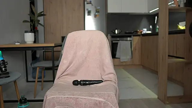 Nikita Karma online show from March 13, 2026, 5:08 pm