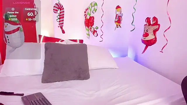 MarilynSmIith online show from December 18, 2024, 3:00 pm