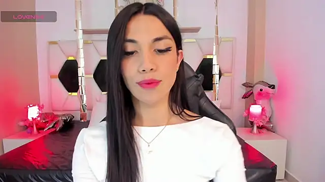 MarilynSmIith online show from April 4, 2026, 12:46 pm