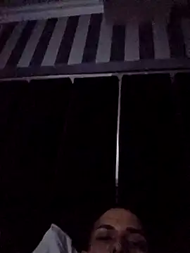 Snapshot of denisxlRo chatting on January 2, 2025, 5:46 am denisxlRo online show from January 2, 2025, 5:46 am