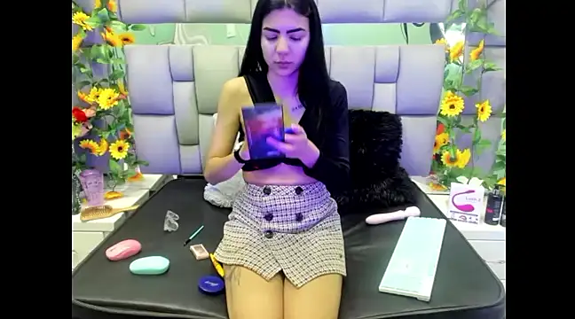 Snapshot of IsisRouse chatting on February 25, 2025, 2:47 am IsisRouse online show from February 25, 2025, 2:47 am