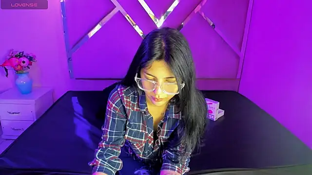 Snapshot of IsisRouse chatting on March 19, 2025, 3:41 am IsisRouse online show from March 19, 2025, 3:41 am