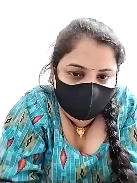 Snapshot of Ruksar-Pathan chatting on February 1, 2025, 4:11 pm Ruksar-Pathan online show from February 1, 2025, 4:11 pm