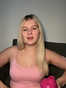 Allylove03 online show from February 8, 2026, 5:22 am