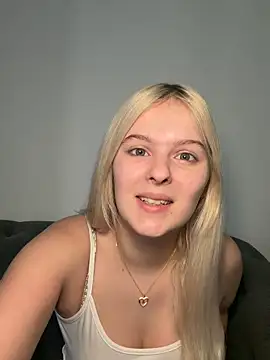 Allylove03 online show from April 4, 2026, 5:16 am