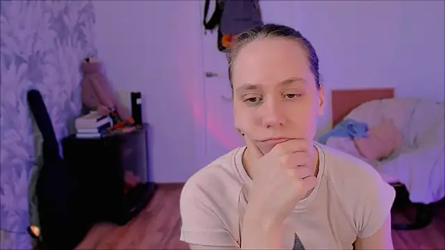 Malinax online show from April 8, 2026, 1:33 pm