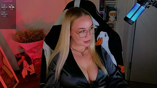 Snapshot of Emili1- chatting on September 22, 2025, 4:20 pm Emili1- online show from September 22, 2025, 4:20 pm