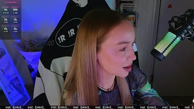 Emili1- online show from December 16, 2025, 4:23 pm