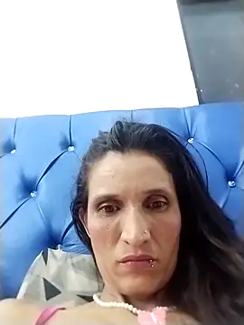 Nathasha LatinHot online show from November 3, 2025, 5:20 am