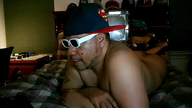 pimpdaddy4ever online show from February 10, 2025, 7:26 am