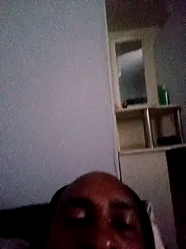 Snapshot of Beto0815 chatting on March 1, 2026, 4:25 am Beto0815 online show from March 1, 2026, 4:25 am