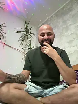 derek1494 online show from October 2, 2025, 7:43 pm