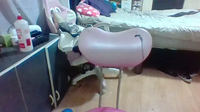 Snapshot of Jennxdolls chatting on December 27, 2024, 10:37 pm Jennxdolls online show from December 27, 2024, 10:37 pm