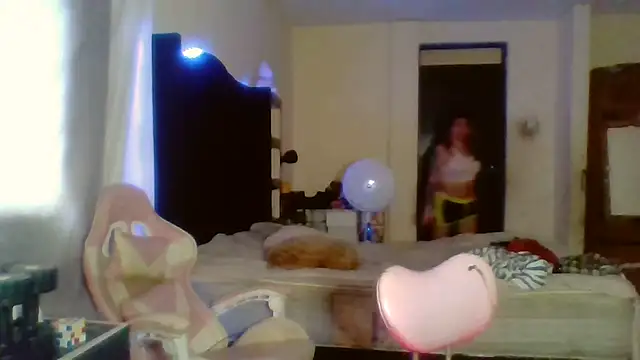 Snapshot of Jennxdolls chatting on February 20, 2025, 3:41 pm Jennxdolls online show from February 20, 2025, 3:41 pm