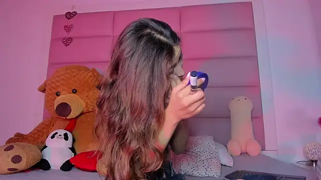 little-Emma online show from February 13, 2025, 3:29 am