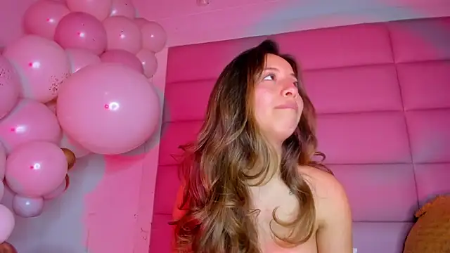 little-Emma online show from February 23, 2025, 9:44 am