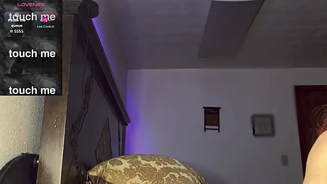 MonroeLoves online show from February 20, 2026, 9:32 am