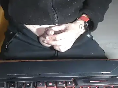 Snapshot of Adri_gard chatting on January 5, 2025, 10:29 pm Adri gard online show from January 5, 2025, 10:29 pm