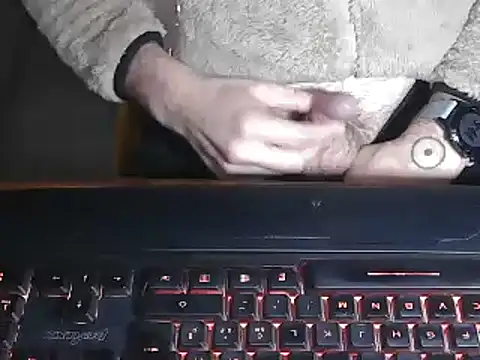 Snapshot of Adri_gard chatting on January 29, 2025, 8:46 pm Adri gard online show from January 29, 2025, 8:46 pm