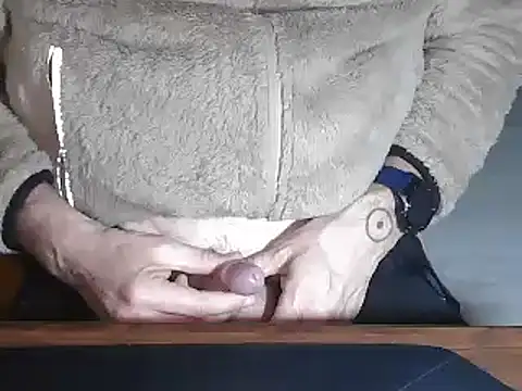 Snapshot of Adri_gard chatting on February 25, 2025, 9:57 pm Adri gard online show from February 25, 2025, 9:57 pm