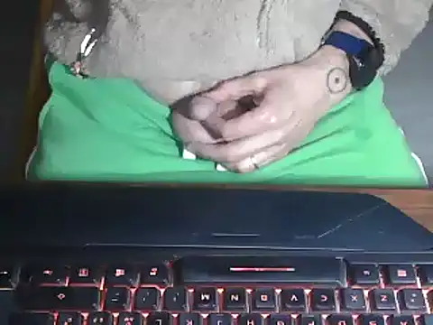 Snapshot of Adri_gard chatting on March 9, 2025, 8:52 pm Adri gard online show from March 9, 2025, 8:52 pm