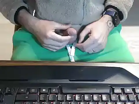 Snapshot of Adri_gard chatting on March 22, 2025, 7:15 am Adri gard online show from March 22, 2025, 7:15 am