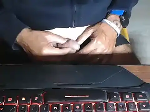 Snapshot of Adri_gard chatting on September 16, 2025, 9:49 pm Adri gard online show from September 16, 2025, 9:49 pm