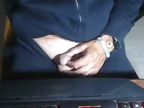 Snapshot of Adri_gard chatting on September 29, 2025, 8:24 pm Adri gard online show from September 29, 2025, 8:24 pm