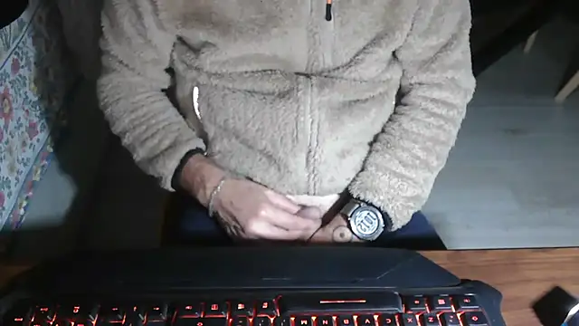 Snapshot of Adri_gard chatting on November 22, 2025, 9:14 pm Adri gard online show from November 22, 2025, 9:14 pm