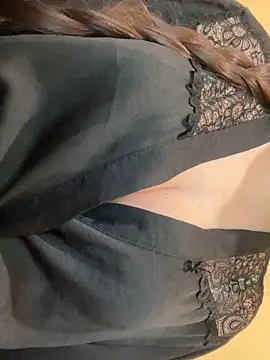 Evelyn Moon online show from November 7, 2025, 11:05 pm