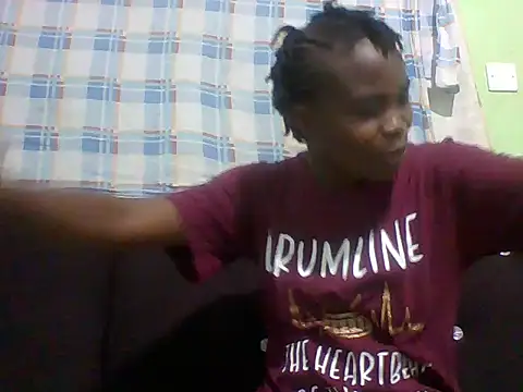 sexxyqueenn22 online show from October 7, 2025, 10:07 pm